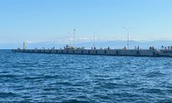 İSKELENİN ORTASINDA MOTOSİKLET KAZASI:1 YARALI
