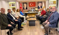 AVRUPA ŞAMPİYONU KÜREKÇİLERDEN BAŞKAN ÜÇÜNCÜOĞLU’NA ZİYARET