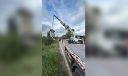SİNOP'TA KONTROLDEN ÇIKAN OTOMOBİL TAKLA ATTI