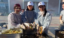 SİNOP ÜNİVERSİTESİ’NDE HAMSİ ŞENLİĞİ