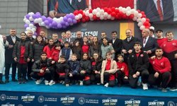 SİNOP ŞEHİR STADI'NIN AÇILIŞI YAPILDI