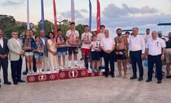 SİNOP'TA KABOTAJ BAYRAMI COŞKUSU: YAĞLI DİREĞİN ŞAMPİYONU YİNE DEĞİŞMEDİ