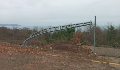 SİNOP’TA HEYELAN NEDENİYLE ZARAR GÖREN ELEKTRİK HATLARI ONARILDI