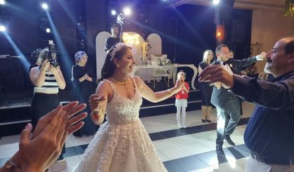 ELVER VE MERİÇ AİLELERİNİN MUTLU GÜNÜ: OĞUZCAN İLE KÜBRA HAYATLARINI BİRLEŞTİRDİLER