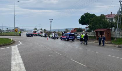 SİNOP'TA FECİ KAZA: 1'İ BEBEK 5 YARALI