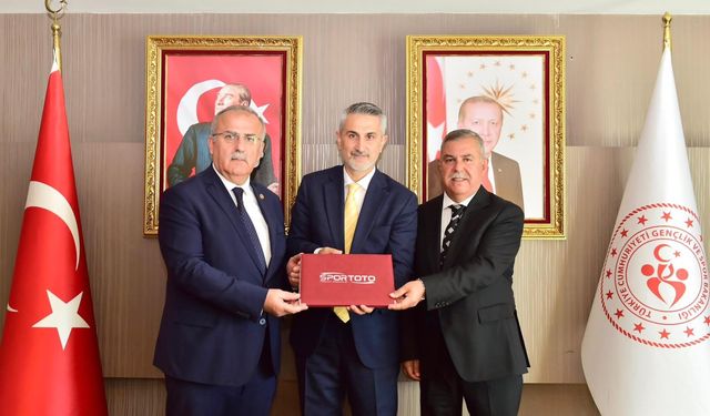 SİNOP’A HALISAHA MÜJDESİ