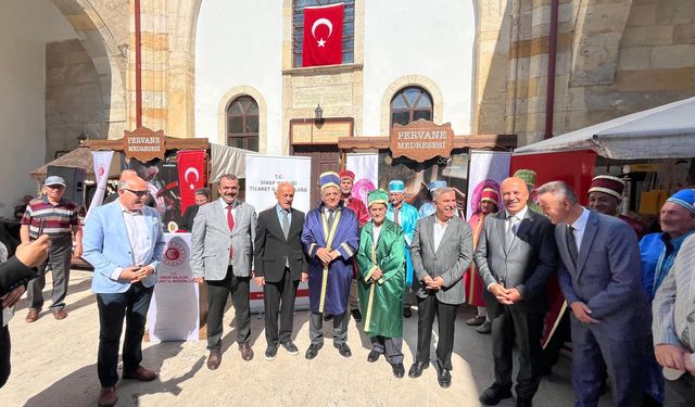 TÜRKİYE'DE YILIN AHİSİ SİNOP'TAN