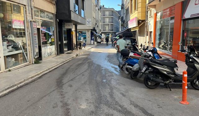 ORTA YOL SOKAK TEKRAR TRAFİĞE AÇILDI