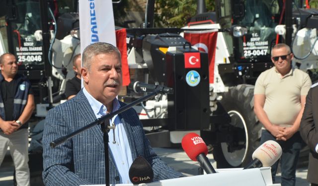 AK PARTİ SİNOP MİLLETVEKİLİ MAVİŞ; "SİNOP’TA ASFALT OLMAYAN GRUP YOLUMUZ KALMADI"