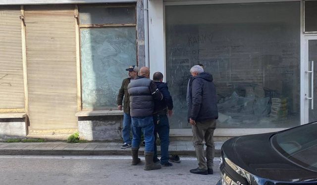 BİSİKLETLİ ÇOCUK YAYAYA ÇARPTI: 1 KİŞİ HAFİF YARALANDI