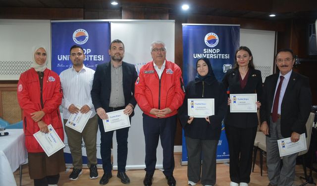 “EDEBİYAT, TARİH VE MÜZİK AKŞAMLARI'NDA TEKNOFEST RÜZGÂRI ESTİ