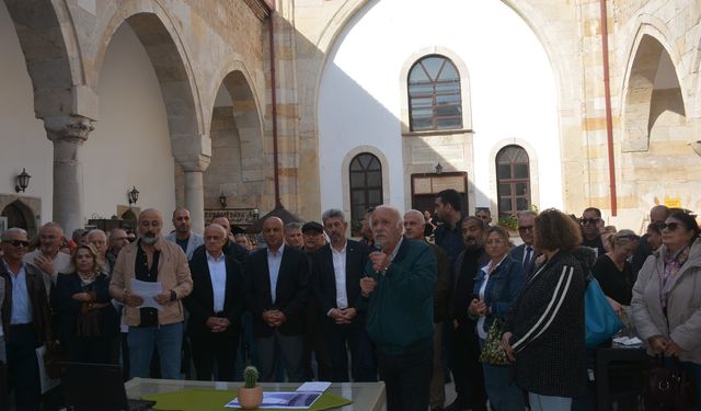 SİNOP PERVANE ESNAFINDAN TAHLİYE KARARINA TEPKİ; “BU MÜLKÜ KİMSEYE VERMEYİZ VE FARKLI AMAÇLA KULLANILMASINA MÜSAADE ETME