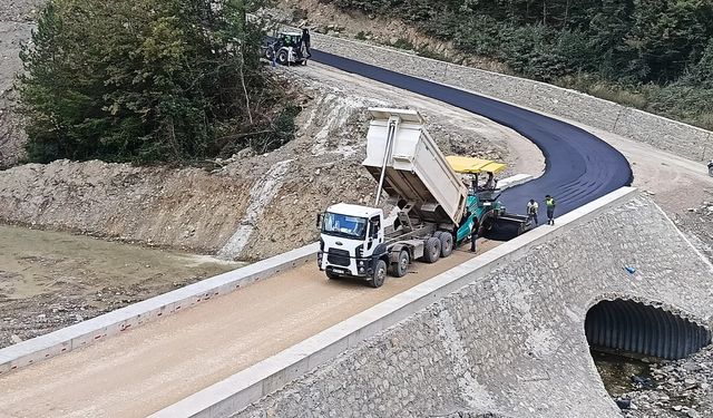 SİNOP’TA 387 KİLOMETRELİK ASFALT AĞI HİZMETE AÇILDI