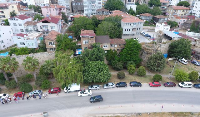 SİNOP KALESİ, KALEKONDULARINDAN KURTULUYOR