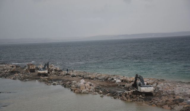 SİNOP’TA DALGAKIRAN GENİŞLETME ÇALIŞMALARI