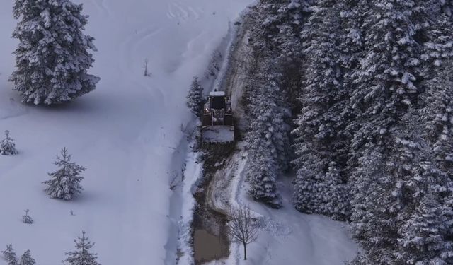 SİNOP’TA KARLA MÜCADELE ÇALIŞMALARI DEVAM EDİYOR