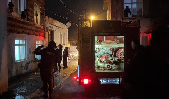 SİNOP'TA BACA YANGINI