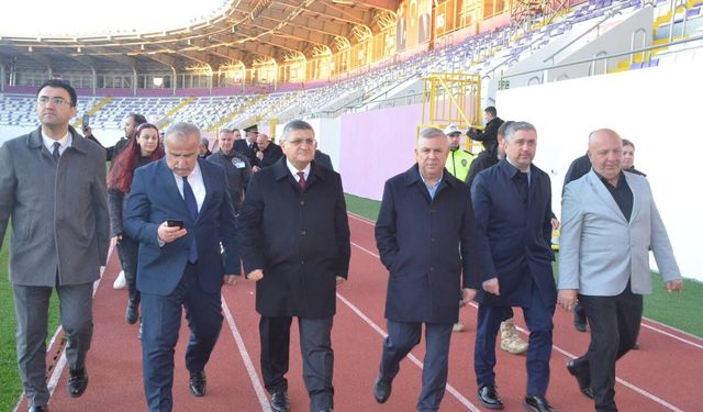 SİNOP'TA MİLLİ MAÇ VE AÇILIŞ HEYECANI
