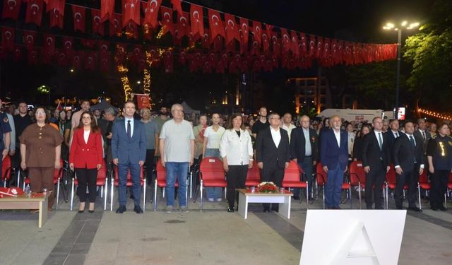 SİNOP'TA 15 TEMMUZ DEMOKRASİ VE MİLLİ BİRLİK GÜNÜ KUTLANDI