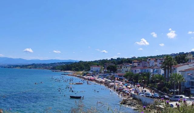 TERMOMETRELER YÜKSELDİ, SİNOPLULAR SOLUĞU DENİZDE ALDI
