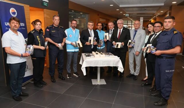 SİNOP'TA 15 TEMMUZ RUHU PANELLE YAŞATILDI