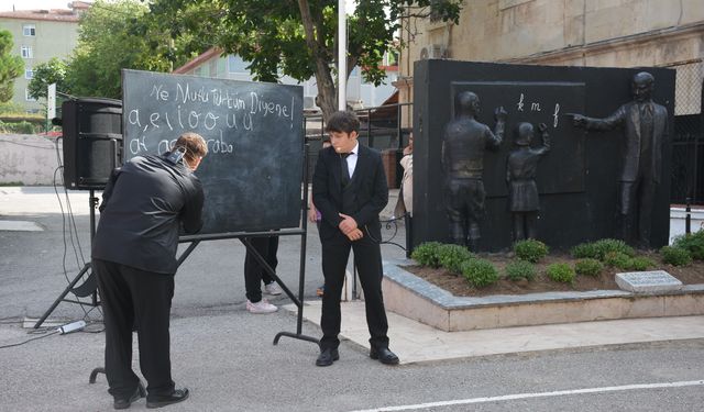 ATATÜRK’ÜN SİNOP’A GELİŞİNİN 98. YIL DÖNÜMÜ TÖRENLERLE KUTLANDI