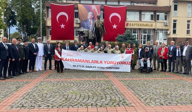 SİNOP’TA GAZİLER GÜNÜ’NE ANLAMLI KORTEJ