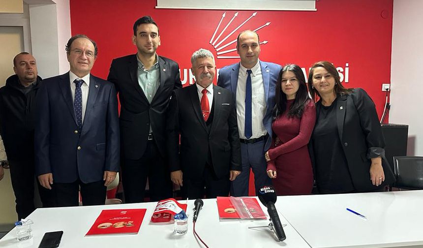 BÜLENT OKTAY, ADAY ADAYLIĞINI AÇIKLADI