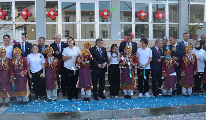 MİLLİ EĞİTİM BAKANI YUSUF TEKİN; “TÜRKİYE’DE EĞİTİM ANLAMINDA DEVRİM NİTELİĞİNE İŞLER YAPILDI”