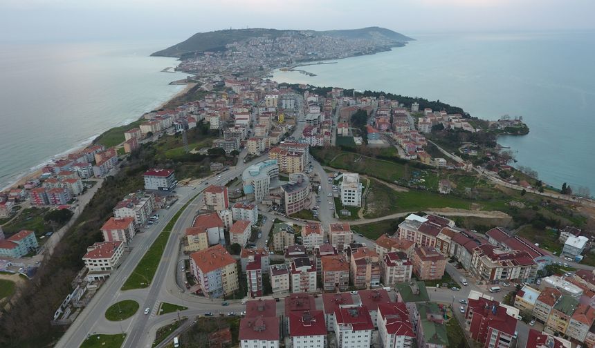 TÜRKİYE'NİN EN YAŞLI İLİ SİNOP OLDU