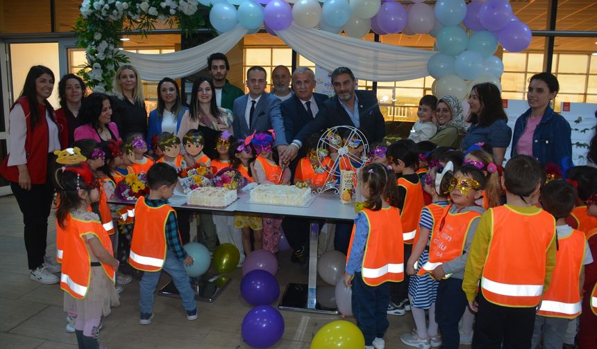 SİNOP’TA “DÜŞLERDEN TASARIMA: GENÇLER VE ÇOCUKLARLA RENKLİ YARINLARA” PROJESİ