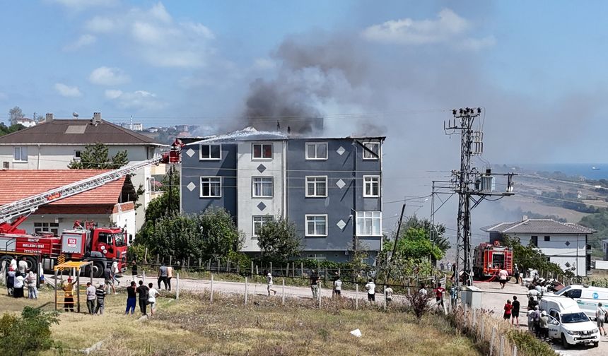 SİNOP’TA ÇATI YANGINI
