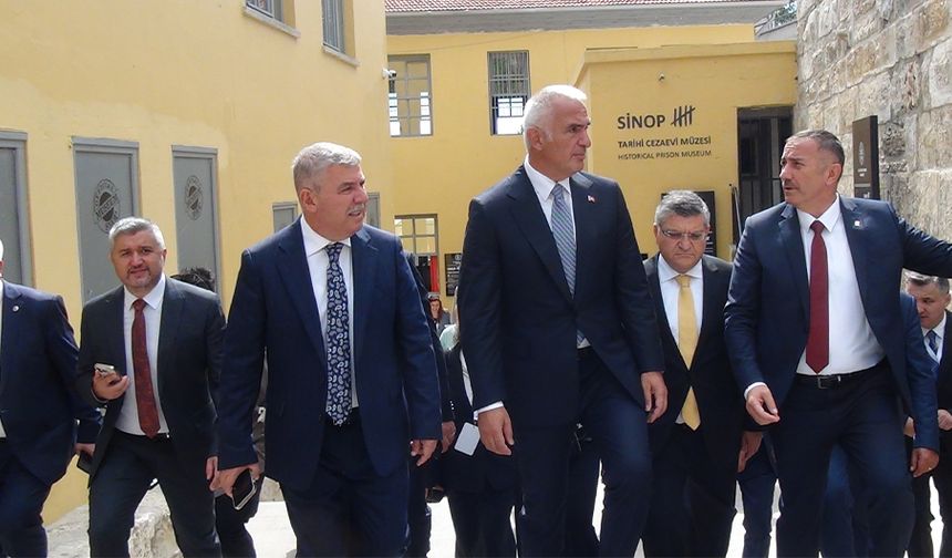 BAKAN ERSOY, SİNOP’TA TARİHİ CEZAEVİ’NİN AÇILIŞINA KATILDI
