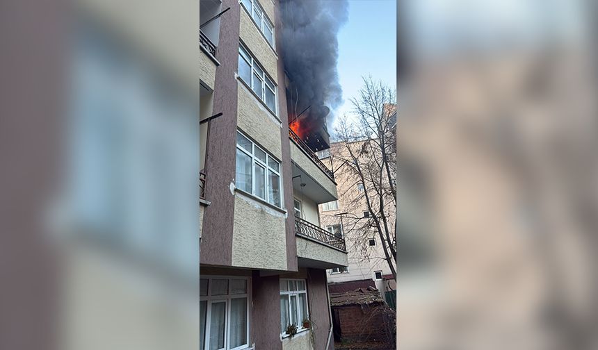 SİNOP'TA YANGIN PANİĞİ: APARTMAN SAKİNLERİ TAHLİYE EDİLDİ