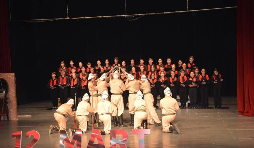 SİNOP’TA İSTİKLAL MARŞI 105. YILINDA COŞKUYLA ANILDI