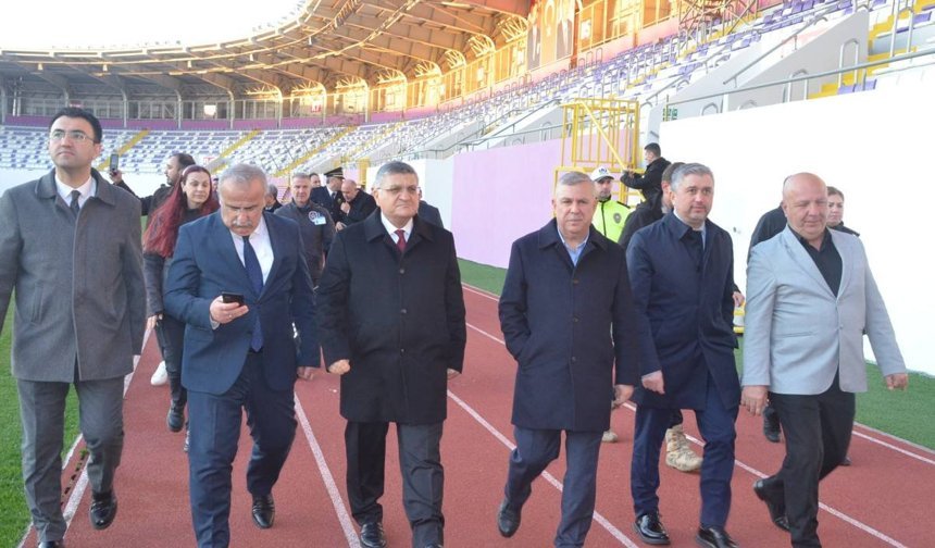 SİNOP'TA MİLLİ MAÇ VE AÇILIŞ HEYECANI