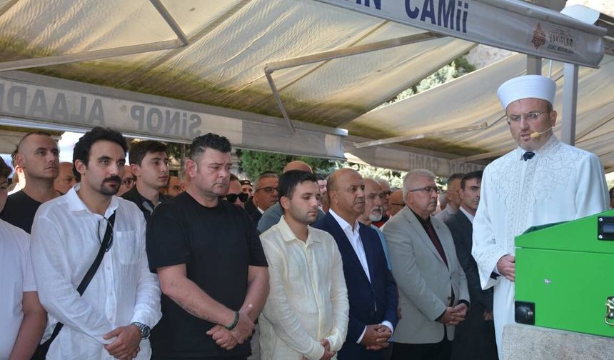 AYŞEN GÜL DUALARLA SON YOLCULUĞUNA UĞURLANDI