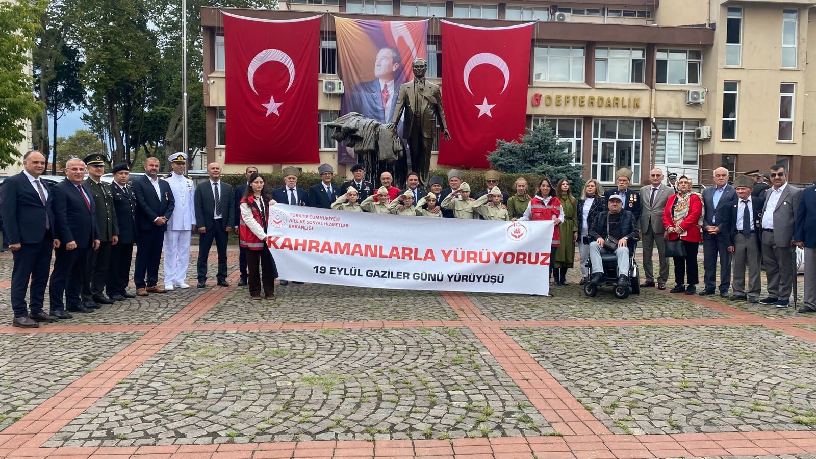 SİNOP’TA GAZİLER GÜNÜ’NE ANLAMLI KORTEJ